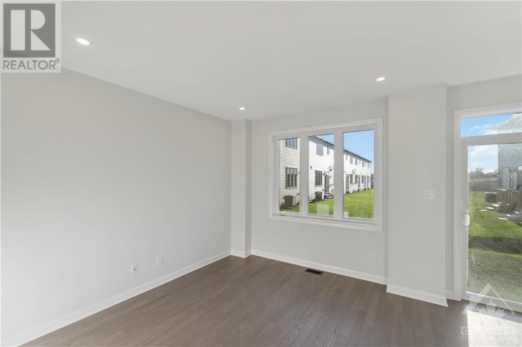 304 Elsie Macgill Walk, Ottawa, Ontario  K2W 0L1 - Photo 7 - X9520949