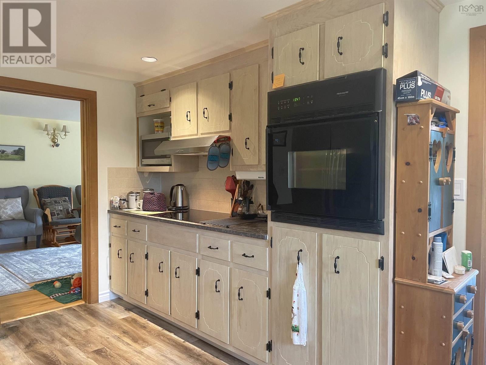 1817 Highway 205, Baddeck, Baddeck Bay, Nova Scotia  B0E 1B0 - Photo 14 - 202425378