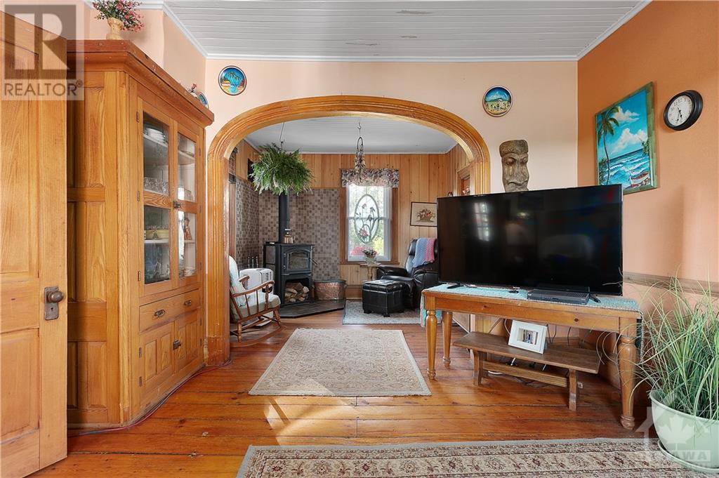 650 Concession 1 Road, East Hawkesbury, Ontario  K0B 1B0 - Photo 10 - X9524229