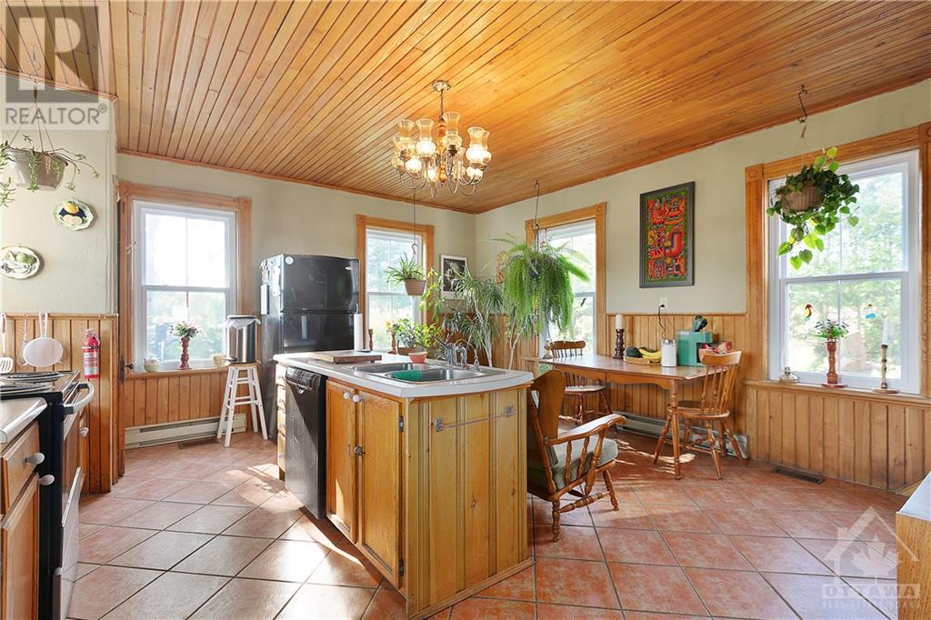 650 Concession 1 Road, East Hawkesbury, Ontario  K0B 1B0 - Photo 7 - X9524229