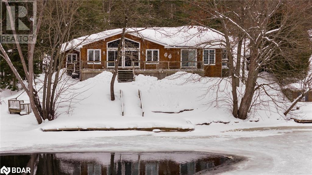 1093 Laidlaw Ave Avenue, Gravenhurst, Ontario  L0K 2B0 - Photo 1 - 40663447