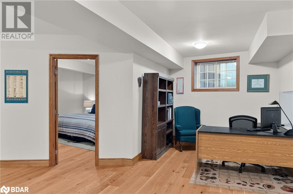 1093 Laidlaw Ave Avenue, Gravenhurst, Ontario  L0K 2B0 - Photo 31 - 40663447