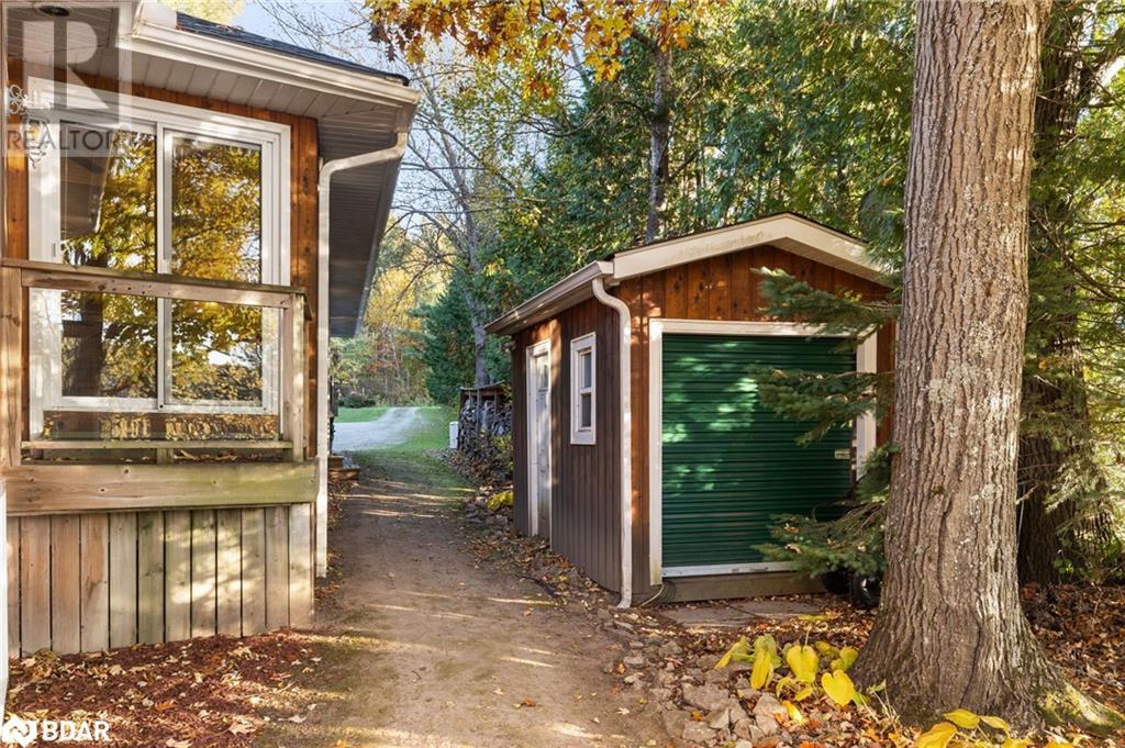 1093 Laidlaw Ave Avenue, Gravenhurst, Ontario  L0K 2B0 - Photo 40 - 40663447