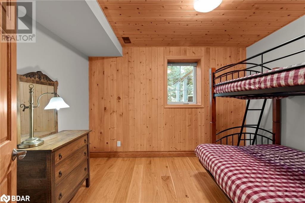 1093 Laidlaw Ave Avenue, Gravenhurst, Ontario  L0K 2B0 - Photo 36 - 40663447