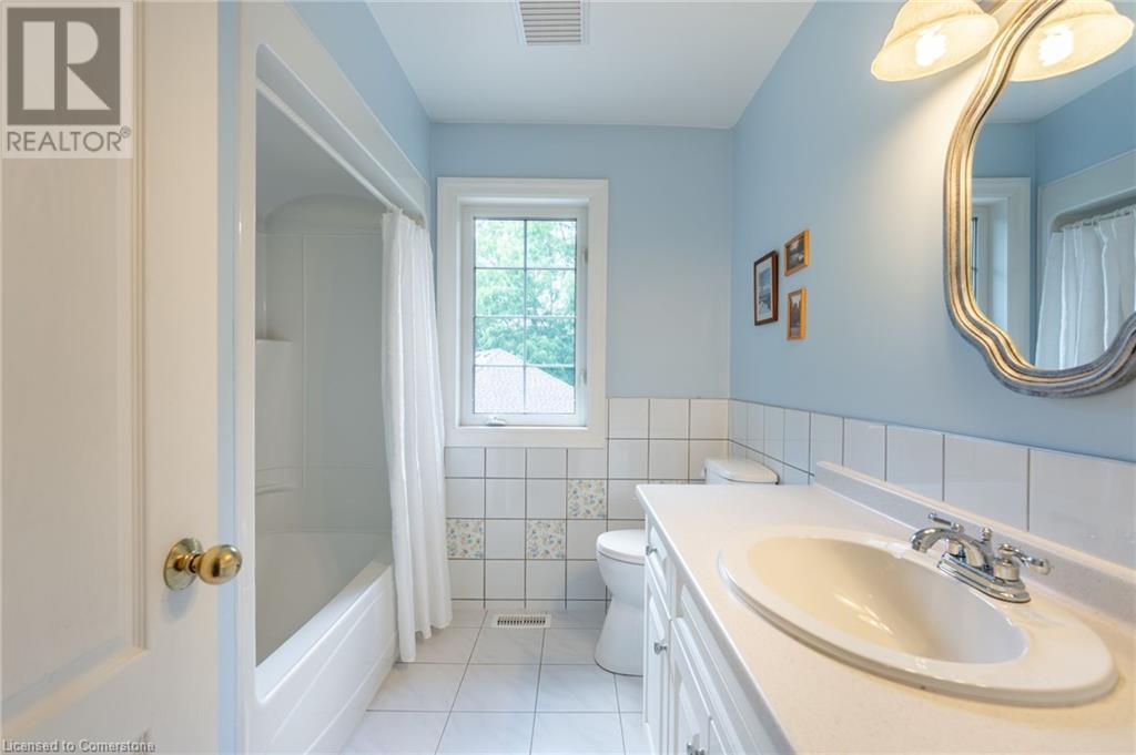 86 Ridge Road E, Grimsby, Ontario  L3M 4E7 - Photo 45 - 40669149