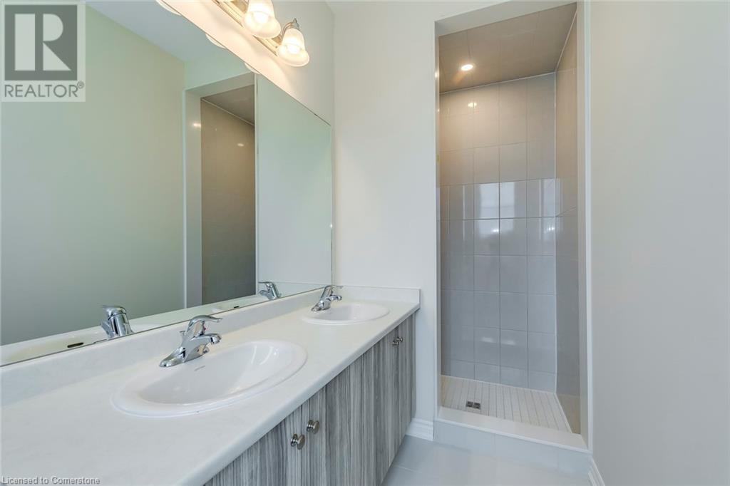 2086 Fairmont Common, Burlington, Ontario  L7P 0V8 - Photo 12 - 40666853