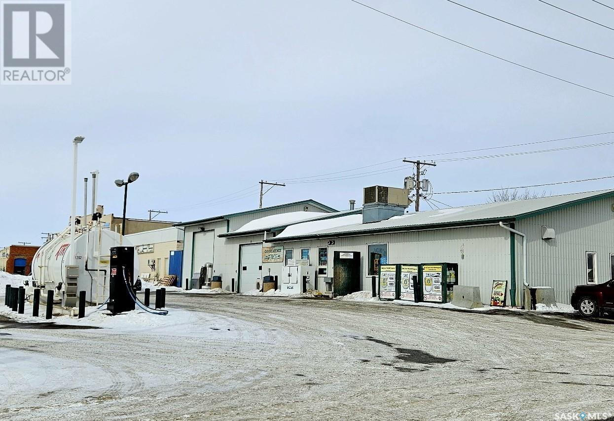 512 & 602 Railway AVENUE, oxbow, Saskatchewan