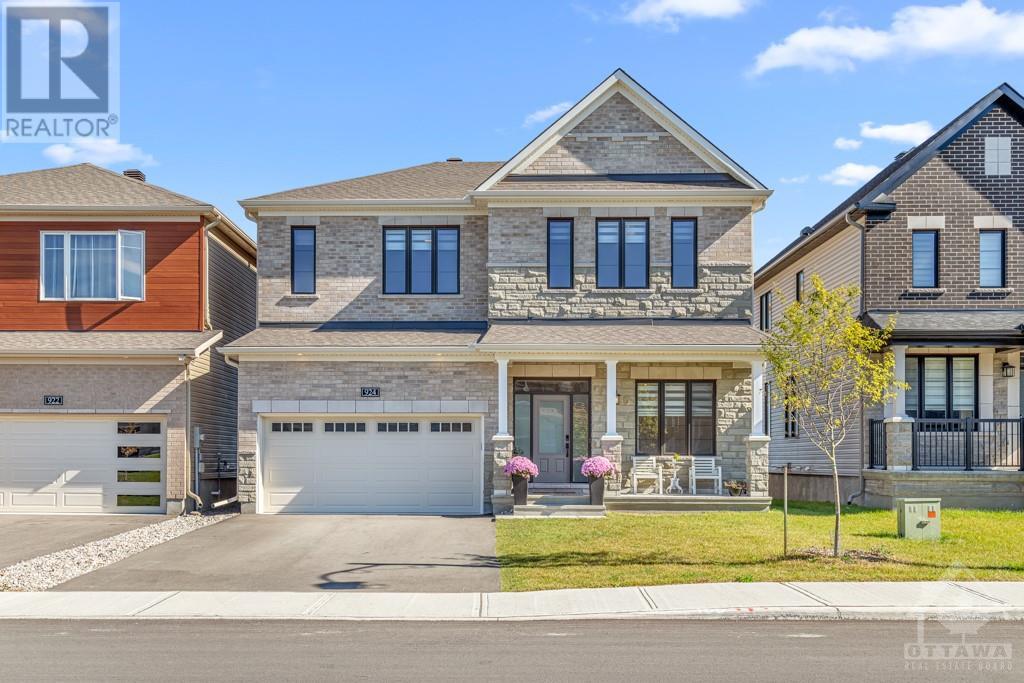 924 LAKERIDGE DRIVE, ottawa, Ontario