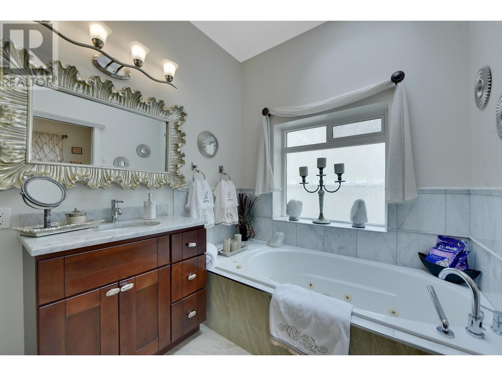 7548 12th Avenue, Burnaby, British Columbia  V3N 2K1 - Photo 20 - R2938837