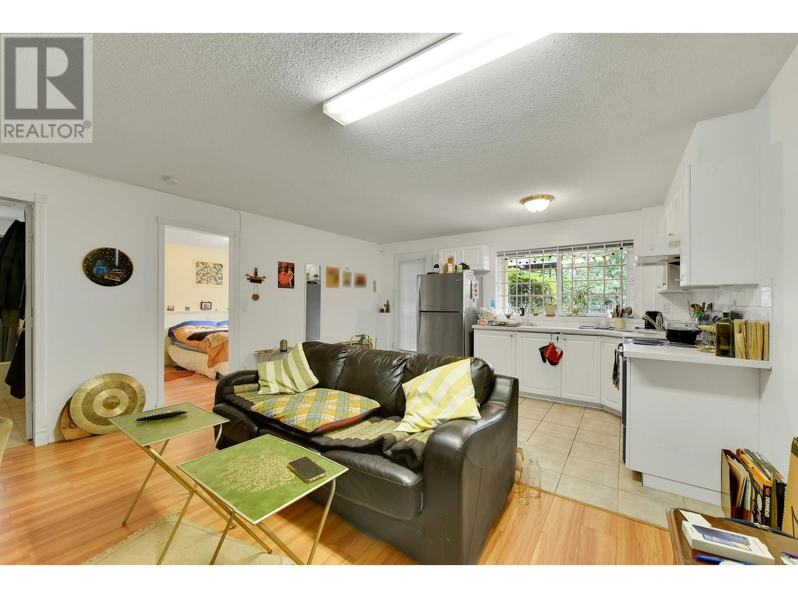 7548 12th Avenue, Burnaby, British Columbia  V3N 2K1 - Photo 26 - R2938837