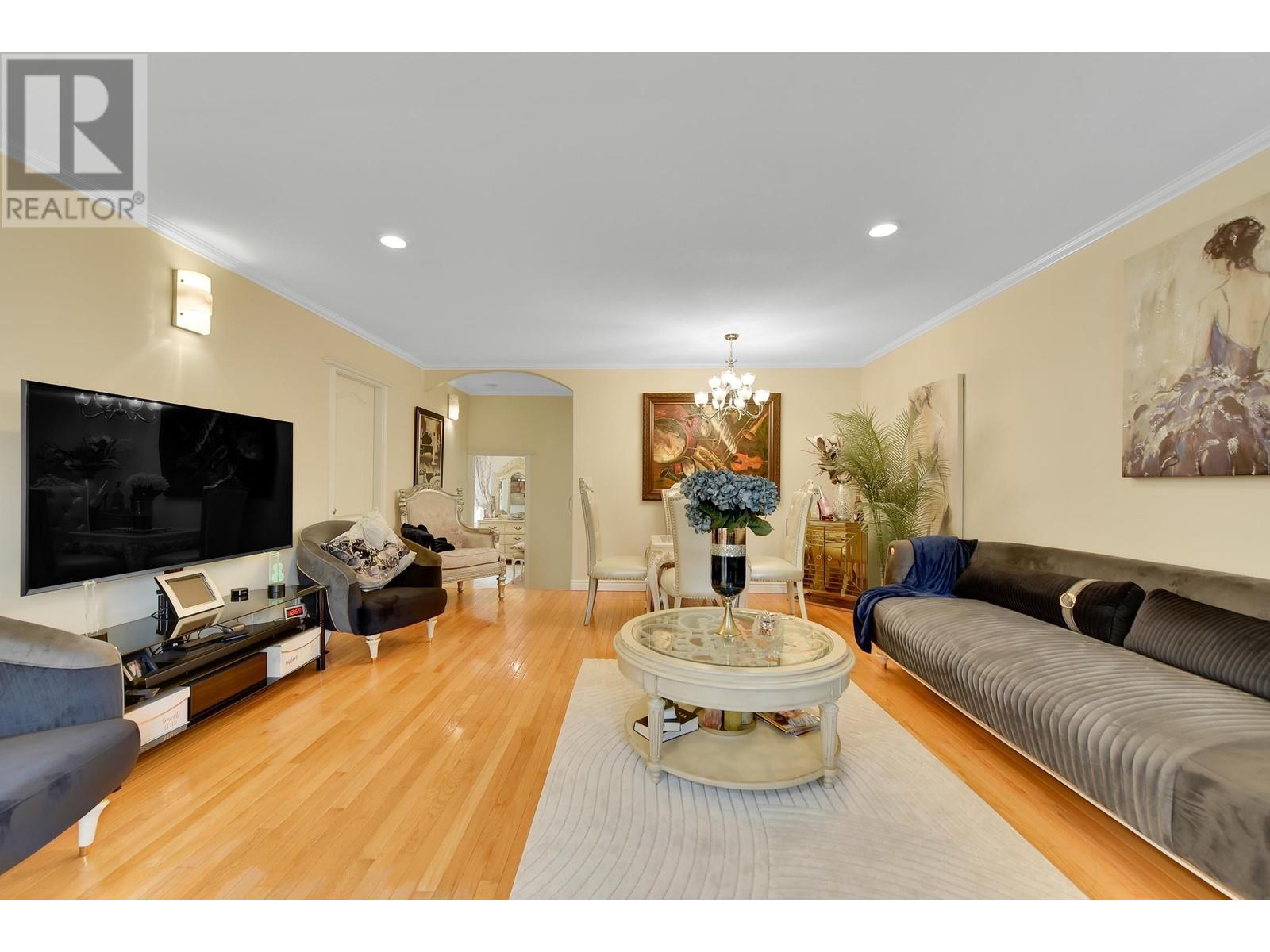 7548 12th Avenue, Burnaby, British Columbia  V3N 2K1 - Photo 7 - R2938837