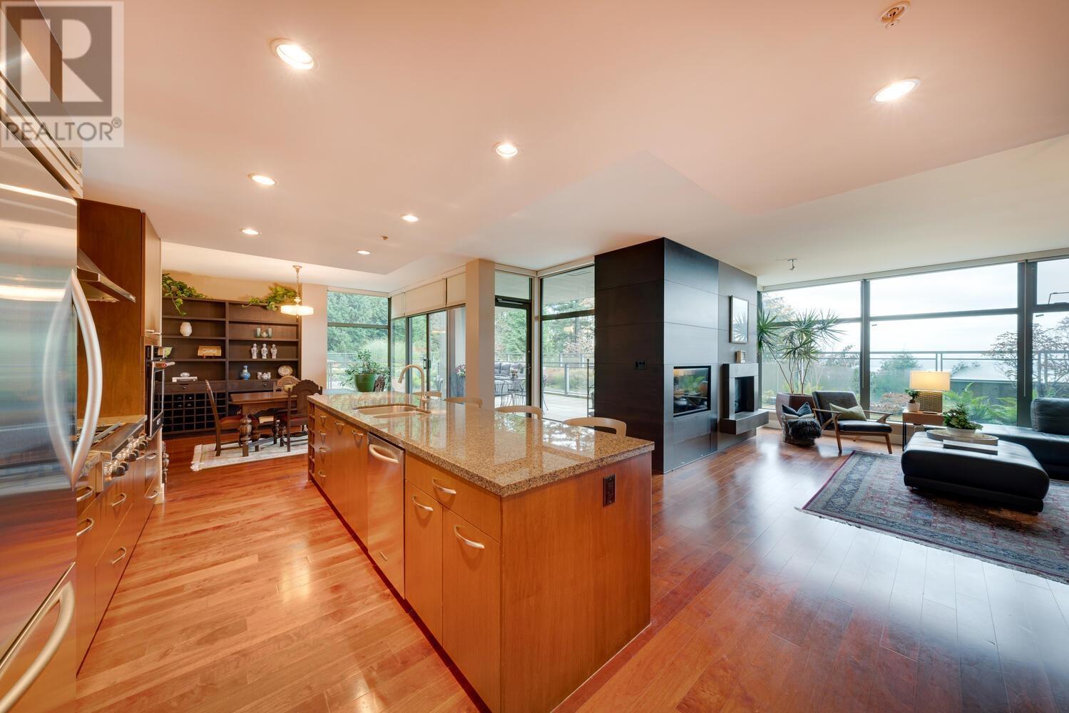 301 3315 Cypress Place, West Vancouver, British Columbia  V7S 3J7 - Photo 15 - R2938842