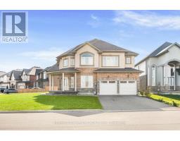 4 DOLOMITI COURT, Hamilton, Ontario