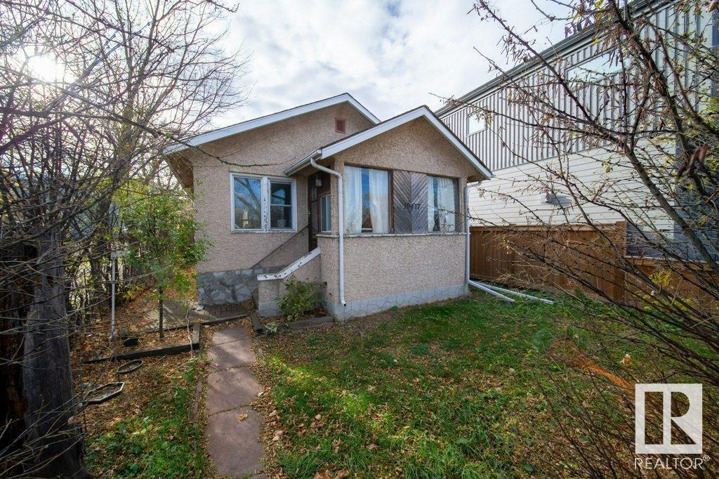 10417 85 Av Nw, Edmonton, Alberta  T6E 2X2 - Photo 3 - E4411629