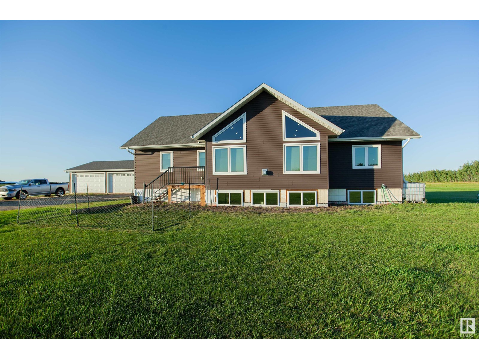 1004 McCarter AV, Rural Camrose County, Alberta