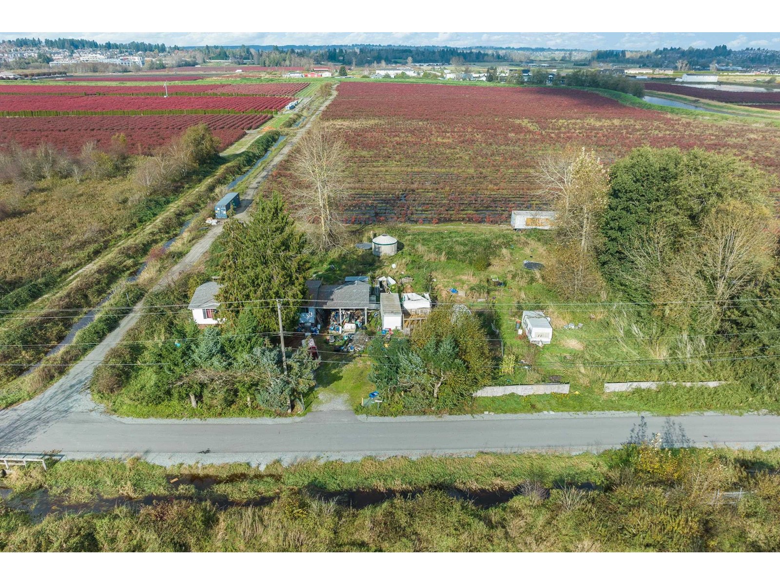 15627 48 Avenue, Surrey, British Columbia  V3S 0L2 - Photo 3 - R2938189