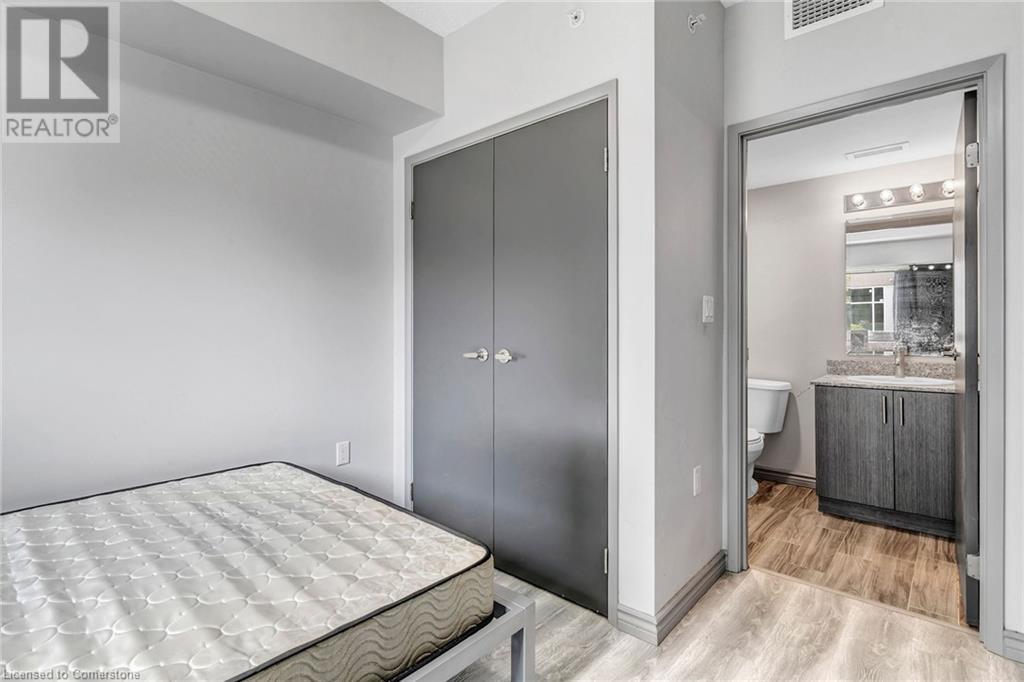 275 Larch Street Unit# B02 In Building G, Waterloo, Ontario  N2L 3R2 - Photo 11 - 40668169