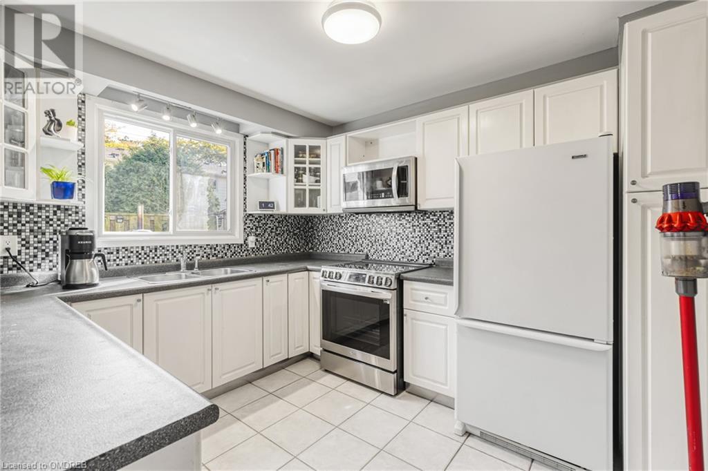 5475 Lakeshore Road Unit# 88, Burlington, Ontario  L7L 1E1 - Photo 22 - 40666399