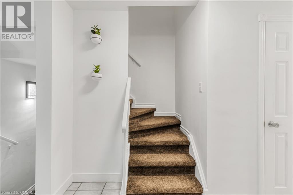 5475 Lakeshore Road Unit# 88, Burlington, Ontario  L7L 1E1 - Photo 10 - 40666399