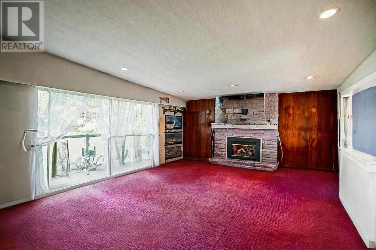 Listing Picture 3 of 20 : 4372 GRETA STREET, Burnaby / 本拿比 - 魯藝地產 Yvonne Lu Group - MLS Medallion Club Member