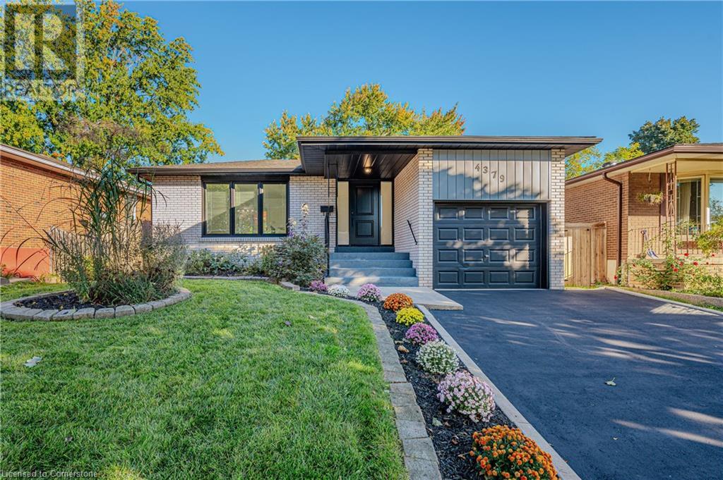4379 LONGMOOR Drive, Burlington, Ontario