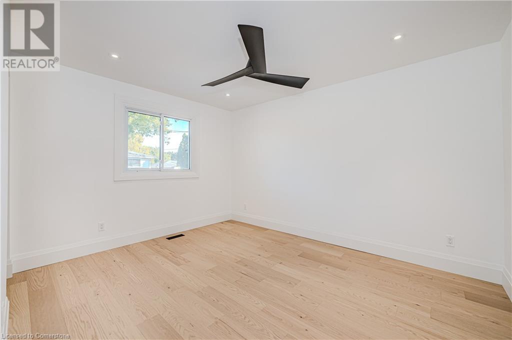 4379 Longmoor Drive, Burlington, Ontario  L7L 1X8 - Photo 17 - 40668703