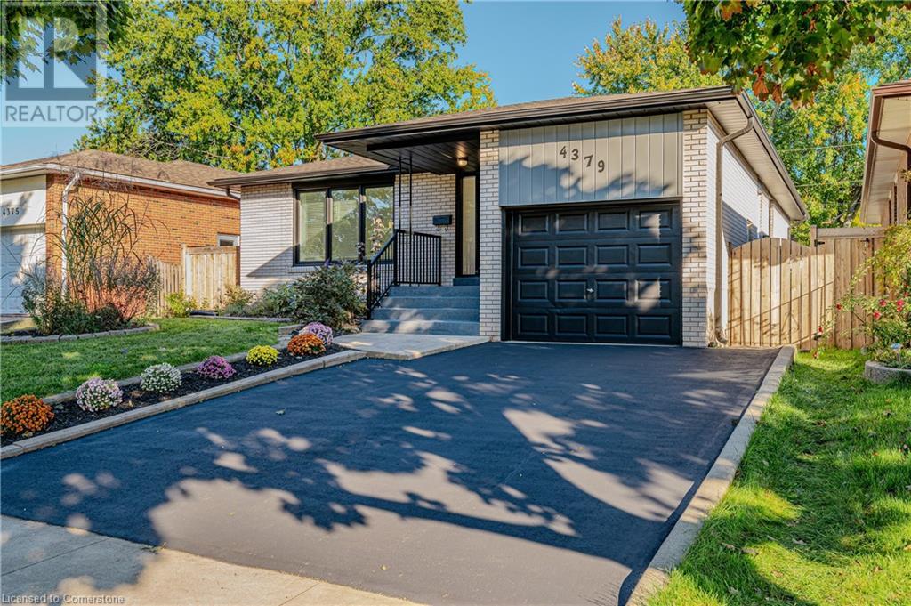 4379 Longmoor Drive, Burlington, Ontario  L7L 1X8 - Photo 2 - 40668703