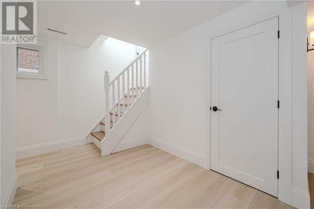 4379 Longmoor Drive, Burlington, Ontario  L7L 1X8 - Photo 20 - 40668703