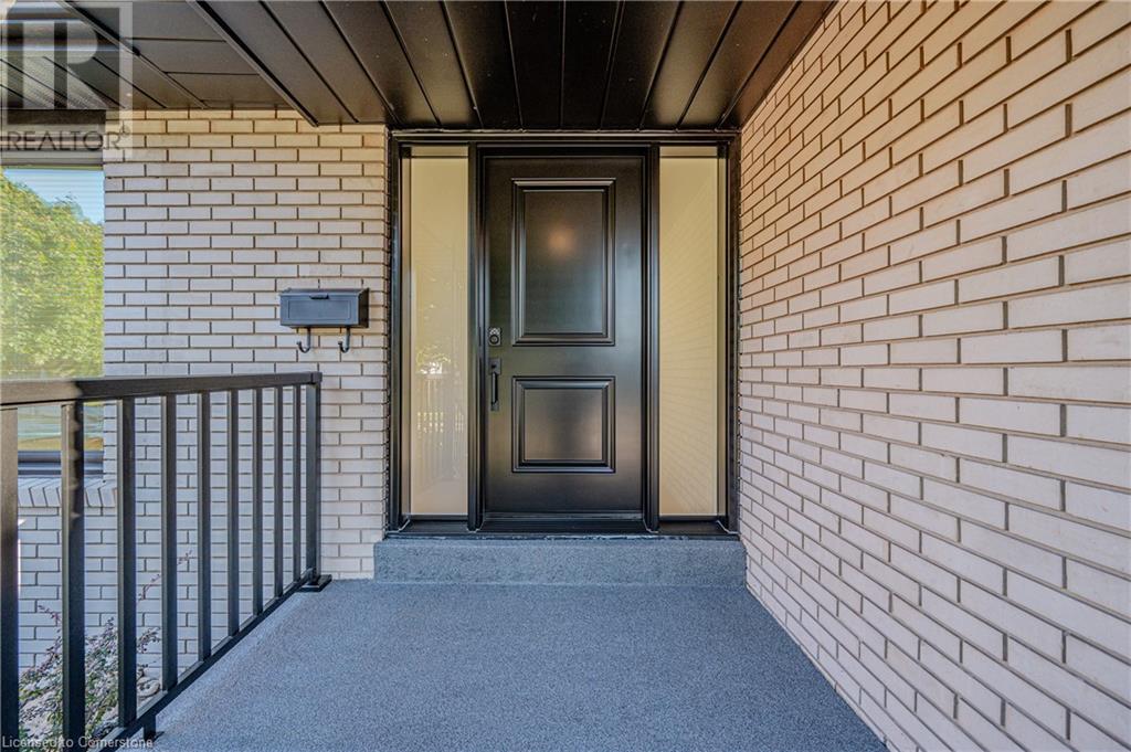 4379 Longmoor Drive, Burlington, Ontario  L7L 1X8 - Photo 3 - 40668703