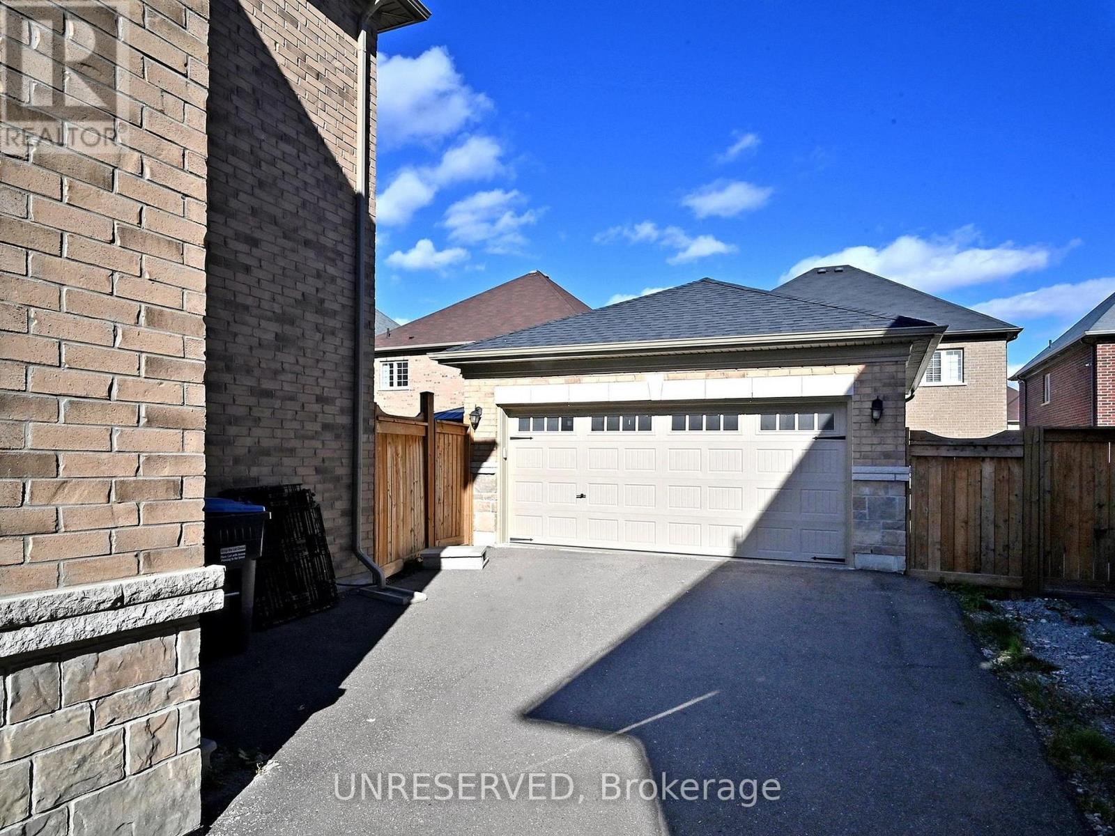 39 Trail Rider Drive, Brampton, Ontario  L6P 4J9 - Photo 38 - W9511854