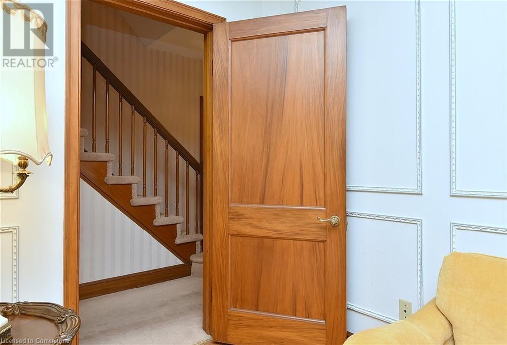 11 Forsyth Place, Hamilton, Ontario  L8S 4E5 - Photo 7 - 40667412