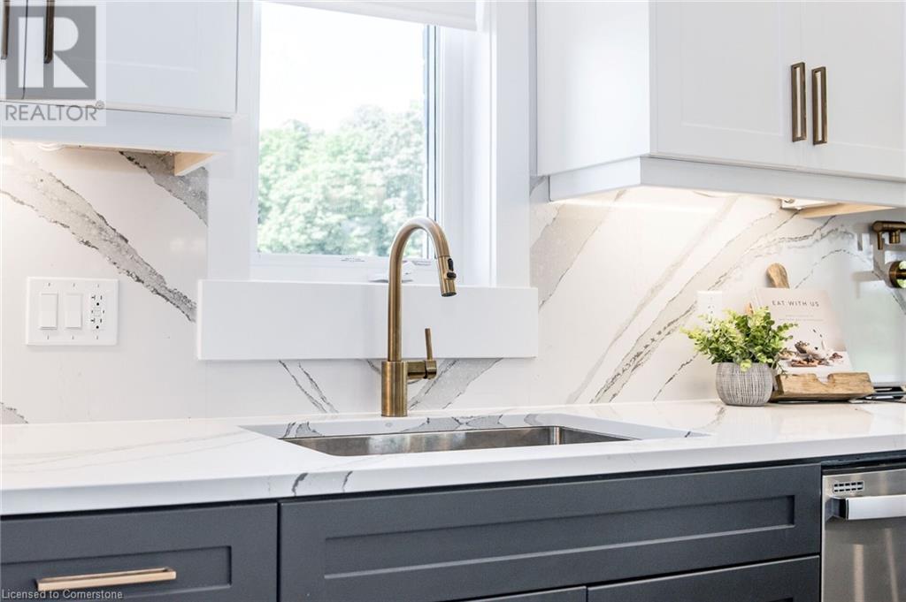 168 Newman Drive Unit# Lot 60, Cambridge, Ontario  N1S 5B4 - Photo 8 - 40668282