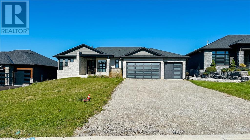 12 HUDSON Drive, Brantford, Ontario