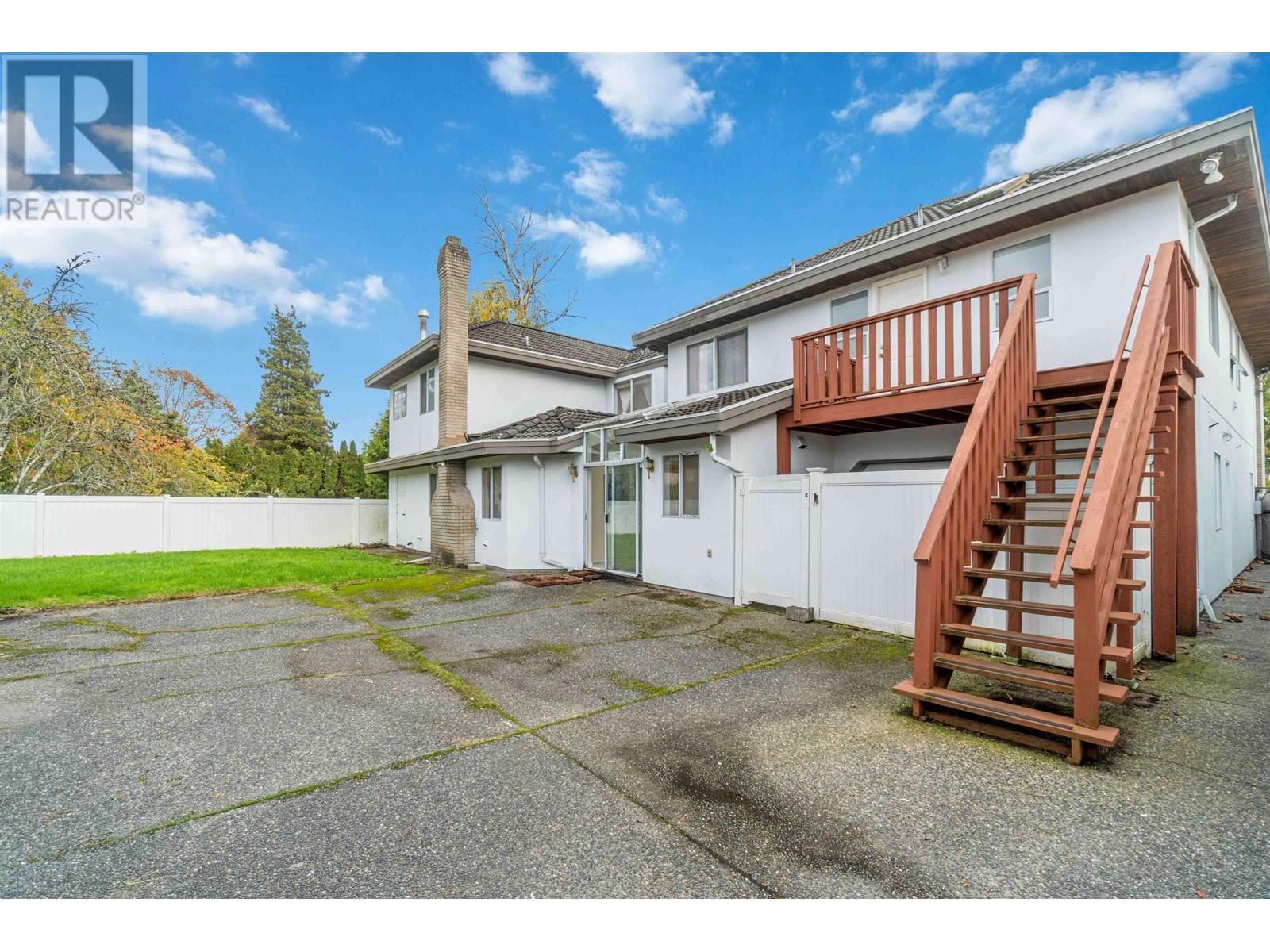 Listing Picture 38 of 40 : 5371 BLUNDELL ROAD, Richmond / 烈治文 - 魯藝地產 Yvonne Lu Group - MLS Medallion Club Member