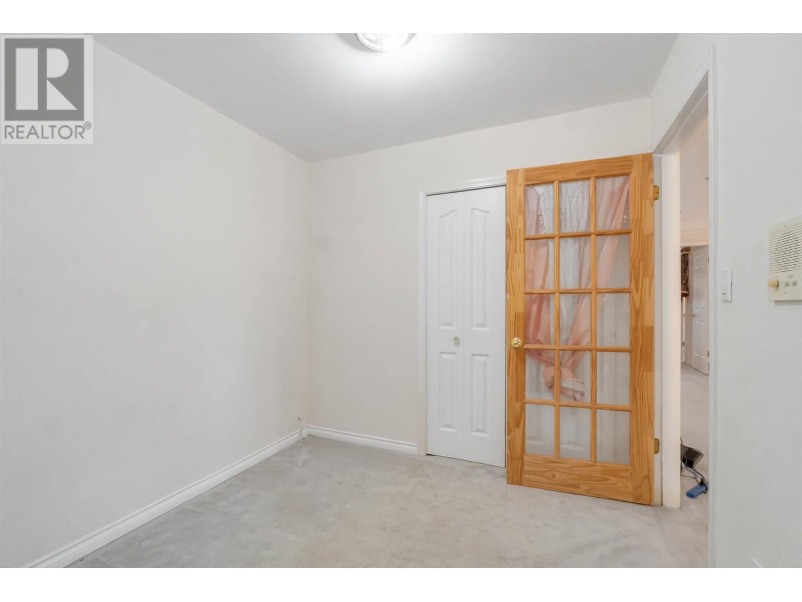 Listing Picture 26 of 40 : 5371 BLUNDELL ROAD, Richmond / 烈治文 - 魯藝地產 Yvonne Lu Group - MLS Medallion Club Member