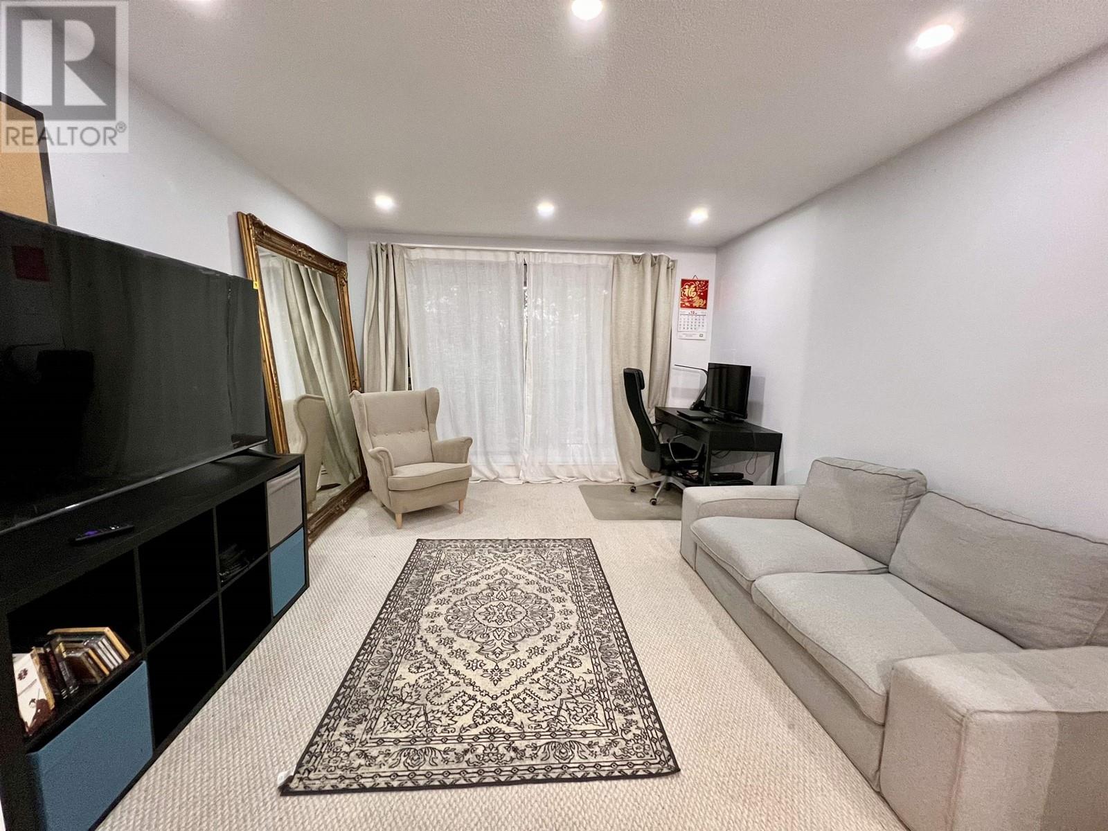 317 8511 Ackroyd Road, Richmond, British Columbia  V6X 3E7 - Photo 2 - R2938453