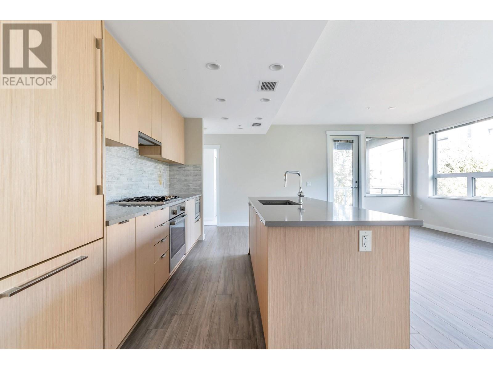 Listing Picture 7 of 40 : 214 9233 ODLIN ROAD, Richmond / 烈治文 - 魯藝地產 Yvonne Lu Group - MLS Medallion Club Member