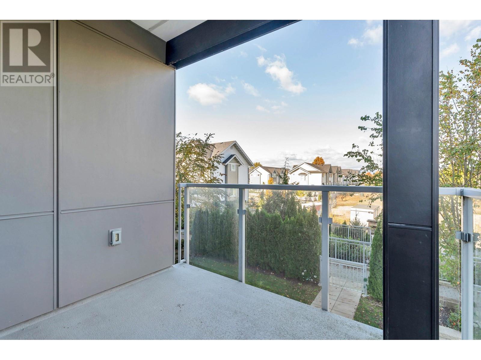 Listing Picture 23 of 40 : 214 9233 ODLIN ROAD, Richmond / 烈治文 - 魯藝地產 Yvonne Lu Group - MLS Medallion Club Member