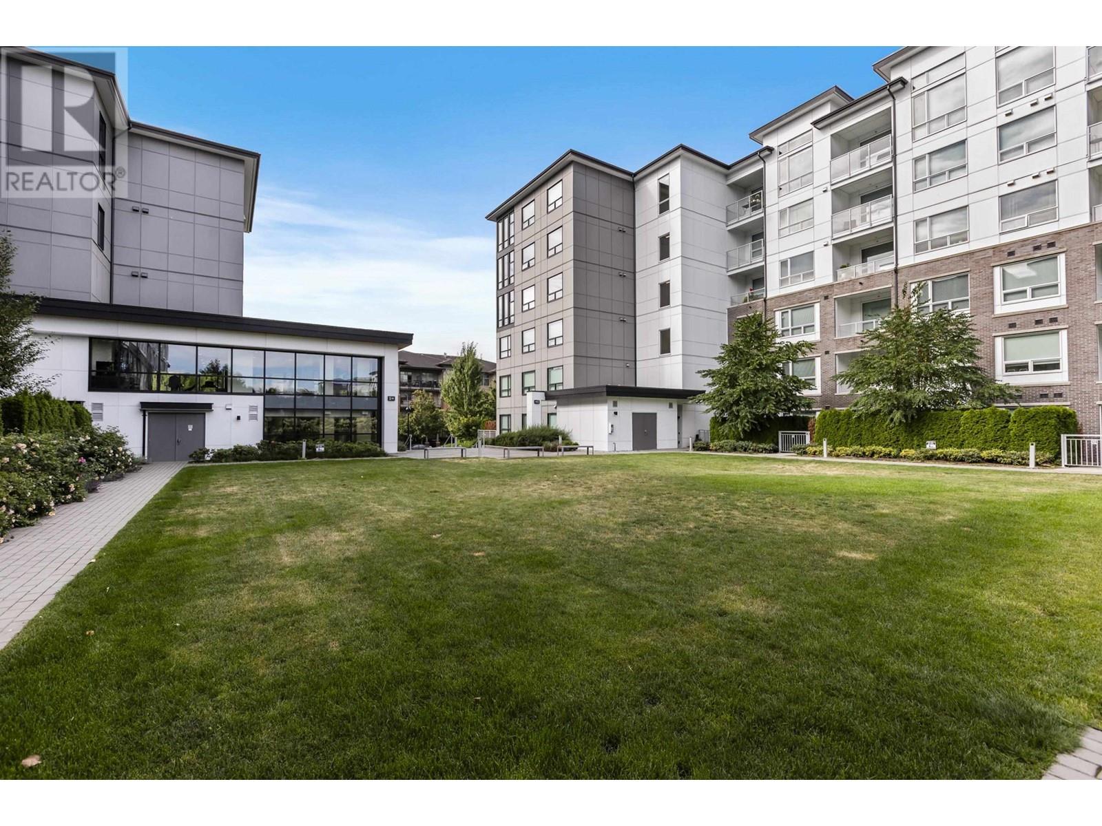 Listing Picture 27 of 40 : 214 9233 ODLIN ROAD, Richmond / 烈治文 - 魯藝地產 Yvonne Lu Group - MLS Medallion Club Member