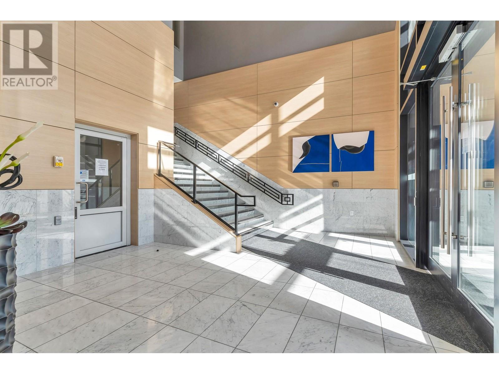 Listing Picture 39 of 40 : 214 9233 ODLIN ROAD, Richmond / 烈治文 - 魯藝地產 Yvonne Lu Group - MLS Medallion Club Member