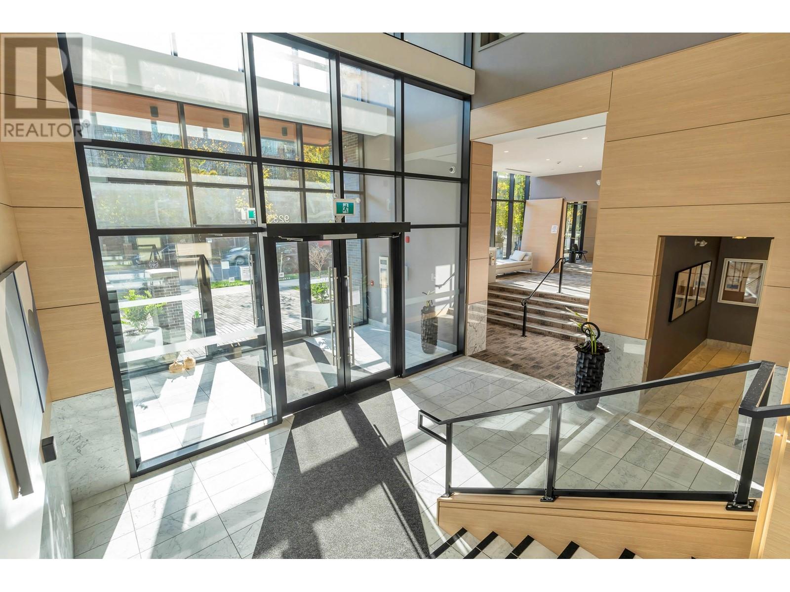 Listing Picture 40 of 40 : 214 9233 ODLIN ROAD, Richmond / 烈治文 - 魯藝地產 Yvonne Lu Group - MLS Medallion Club Member