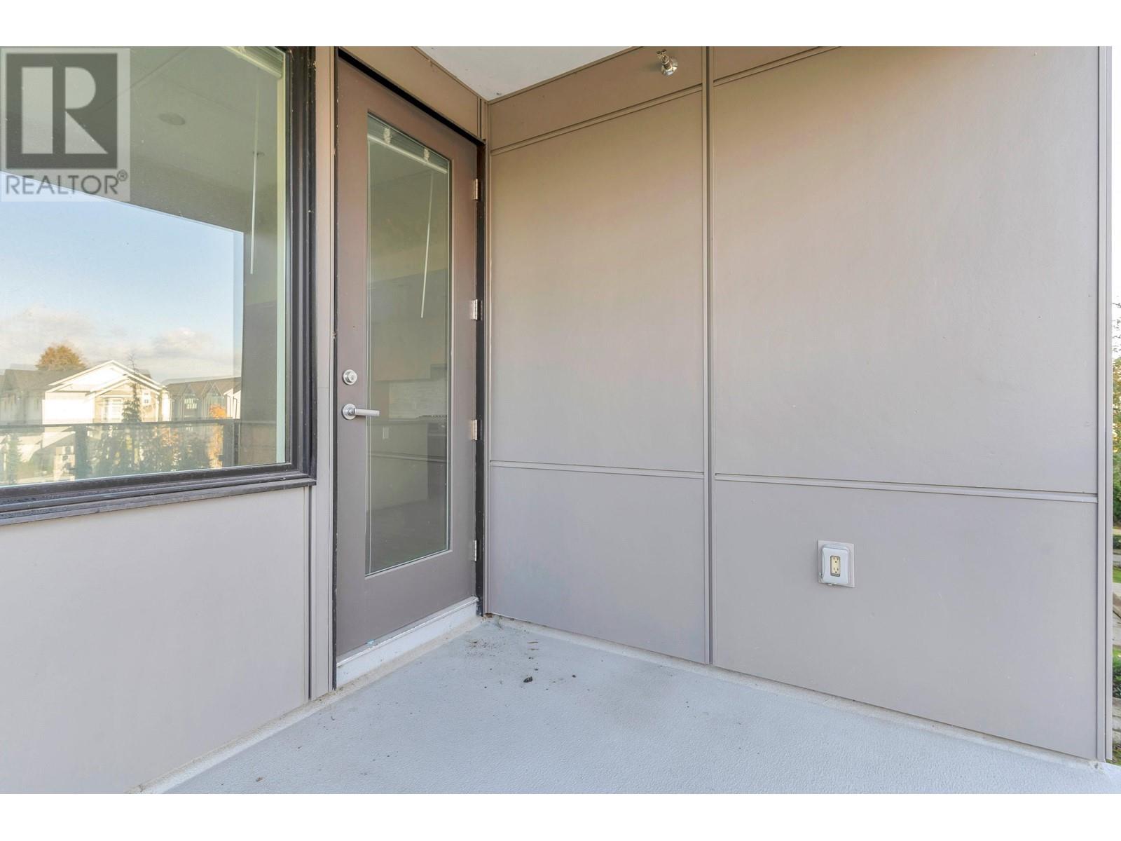 Listing Picture 24 of 40 : 214 9233 ODLIN ROAD, Richmond / 烈治文 - 魯藝地產 Yvonne Lu Group - MLS Medallion Club Member