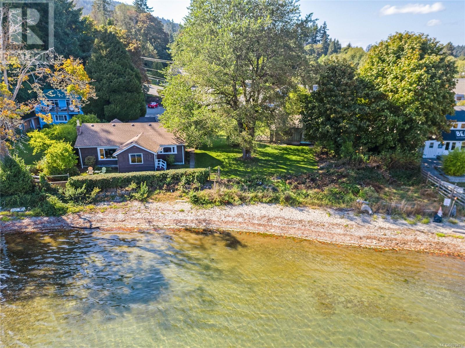 Property at 171 Fulford-Ganges Rd image 2