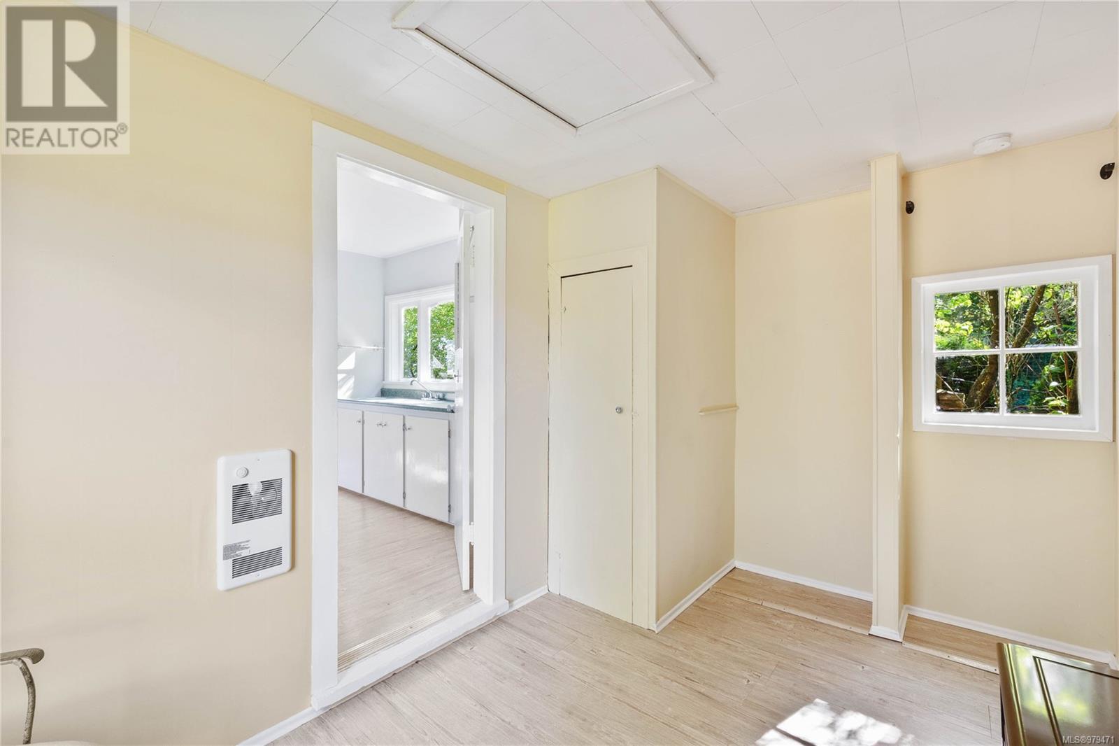 Property at 171 Fulford-Ganges Rd image 4