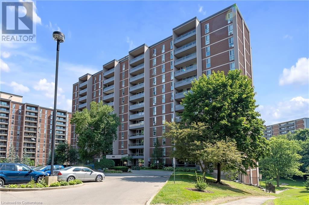 1966 MAIN Street W Unit# 402, hamilton, Ontario