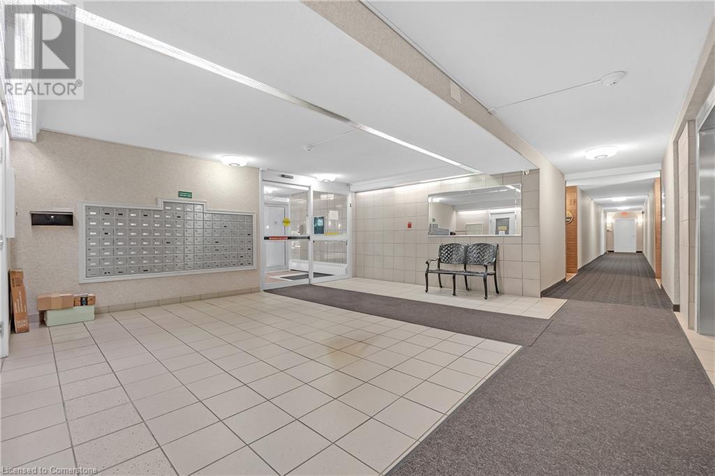 1966 Main Street W Unit# 402, Hamilton, Ontario  L8S 1J6 - Photo 3 - 40669108