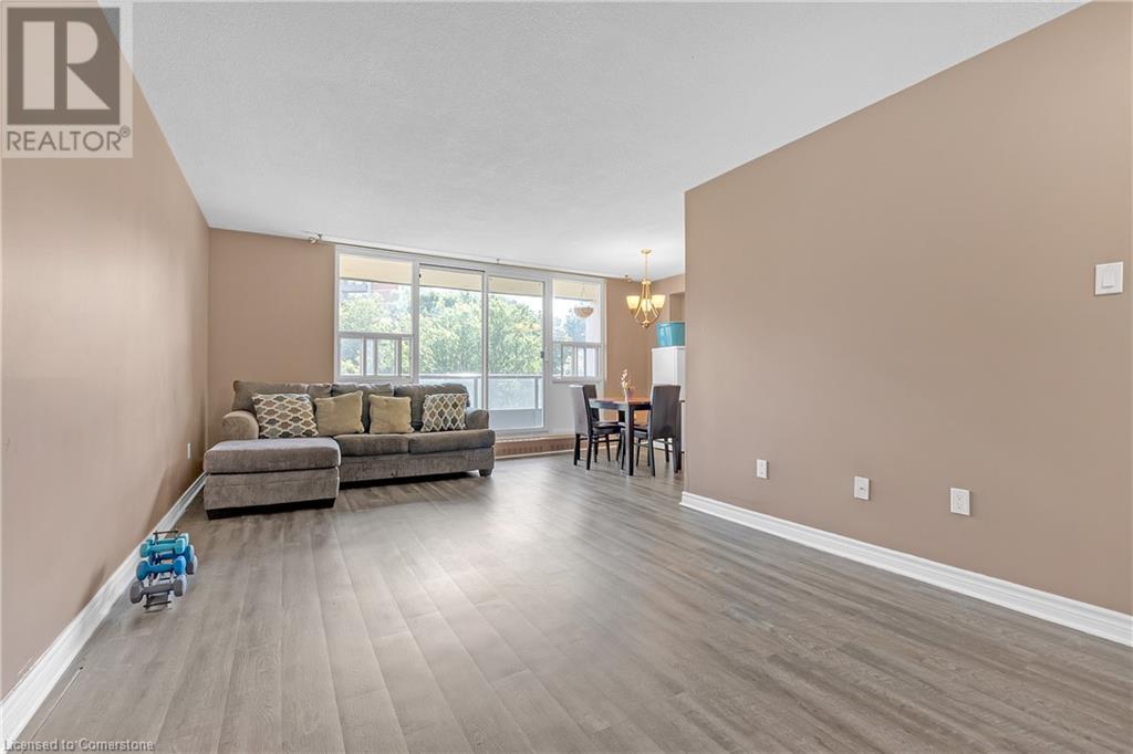 1966 Main Street W Unit# 402, Hamilton, Ontario  L8S 1J6 - Photo 8 - 40669108