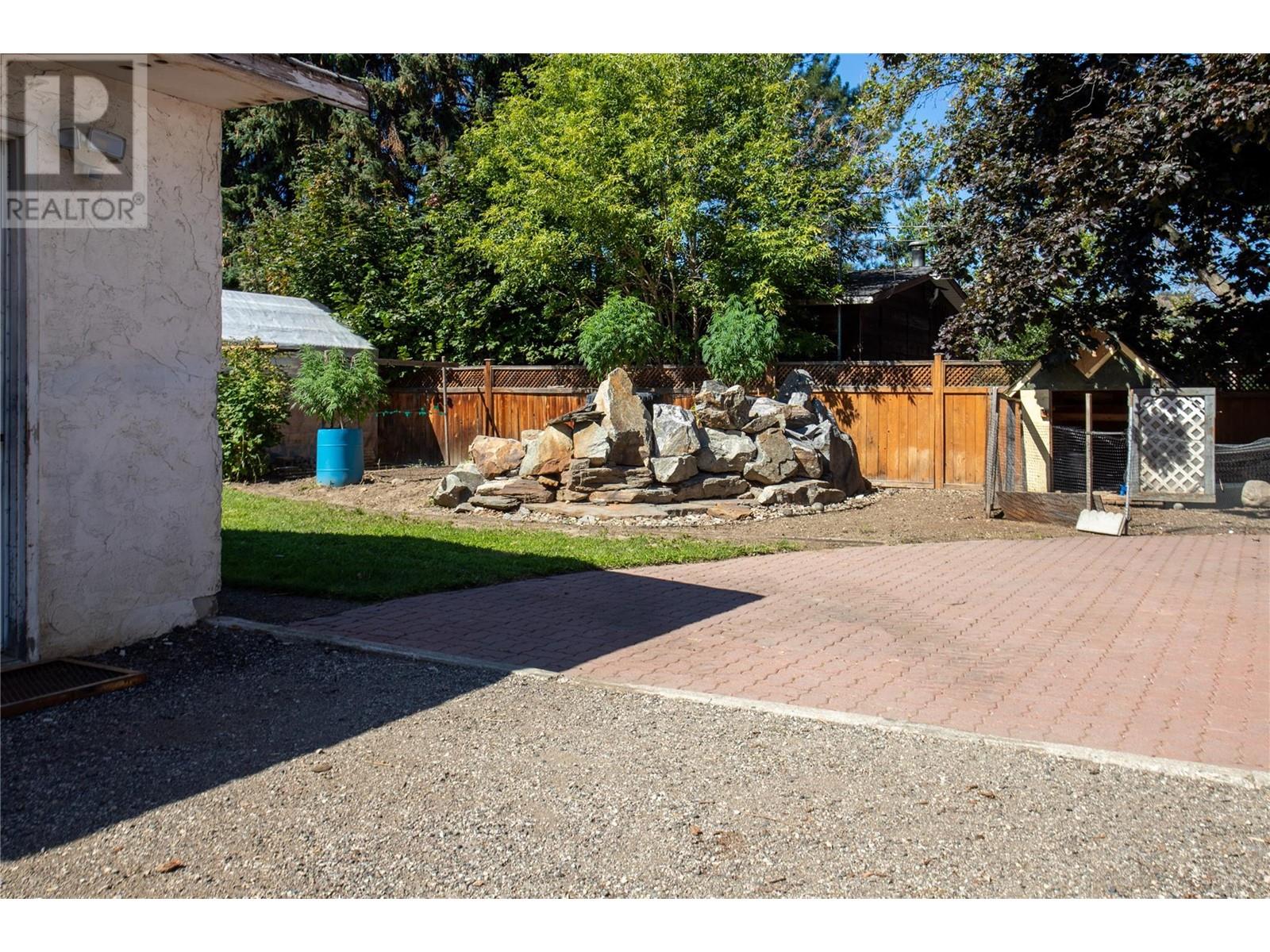 2140 Hadden Court Kelowna