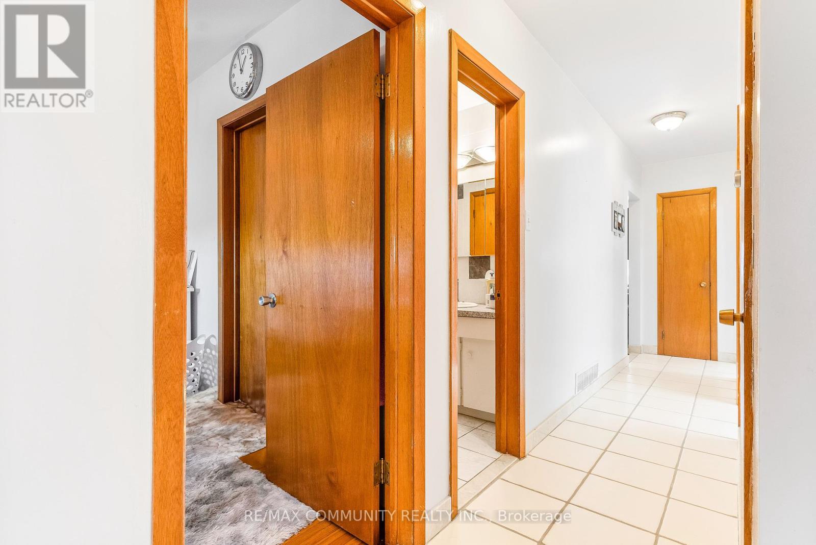 106 Victory Drive, Toronto, Ontario  M3M 2J8 - Photo 14 - W9512211