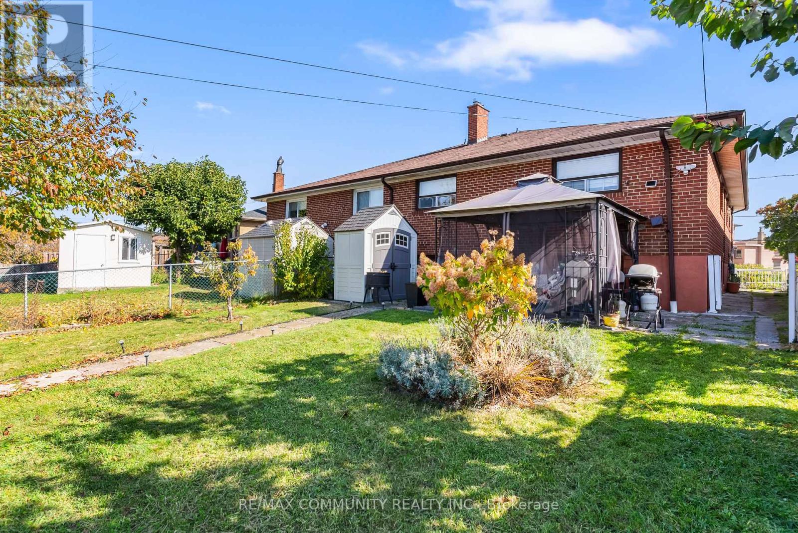 106 Victory Drive, Toronto, Ontario  M3M 2J8 - Photo 21 - W9512211